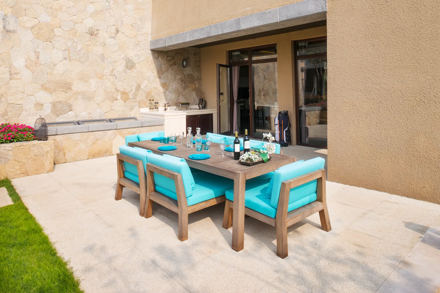 Concrete patio finished for everyday outdoor entertaining